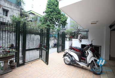 Unfurnished 6 bedrooms house for rent in De La Thanh, Dong Da